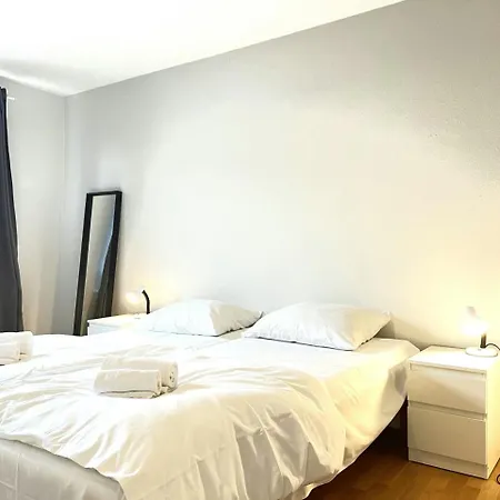 And Spacious For 7 In Vestbyen Appartement Aalborg